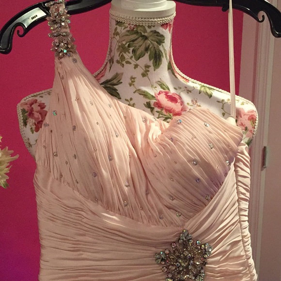 PROM! Elegant long light pink prom dress - Picture 3 of 6